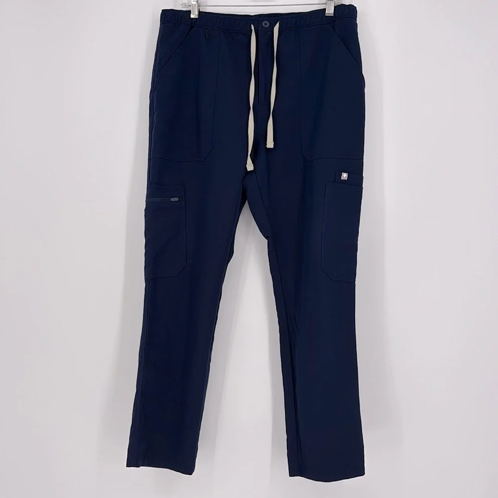 Figs Cairo Cargo Scrub Pants Men’s Size Large Short in Navy Blue - EUC!